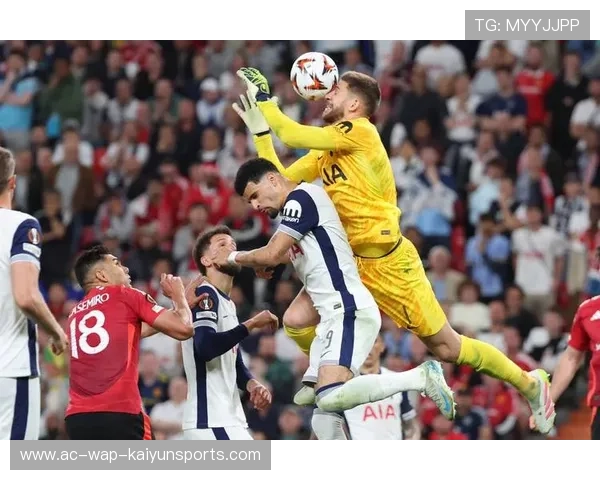 欧冠比赛中边路快速突破改变比分走势：战术洞察与实战案例